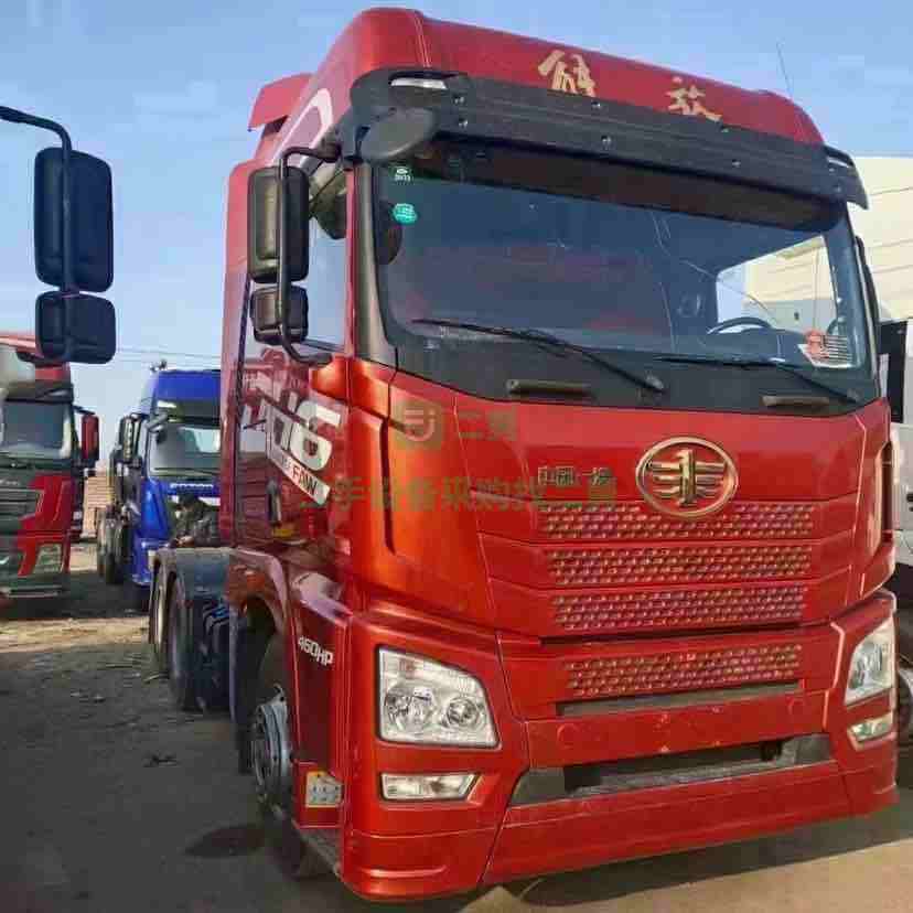 出售無任何事故，良心車18年3月精品解放JH6牽引車