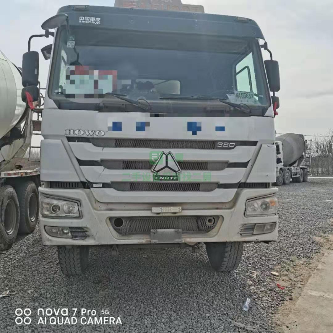 出售一臺17年國五大20方豪沃攪拌車，瑞江上裝