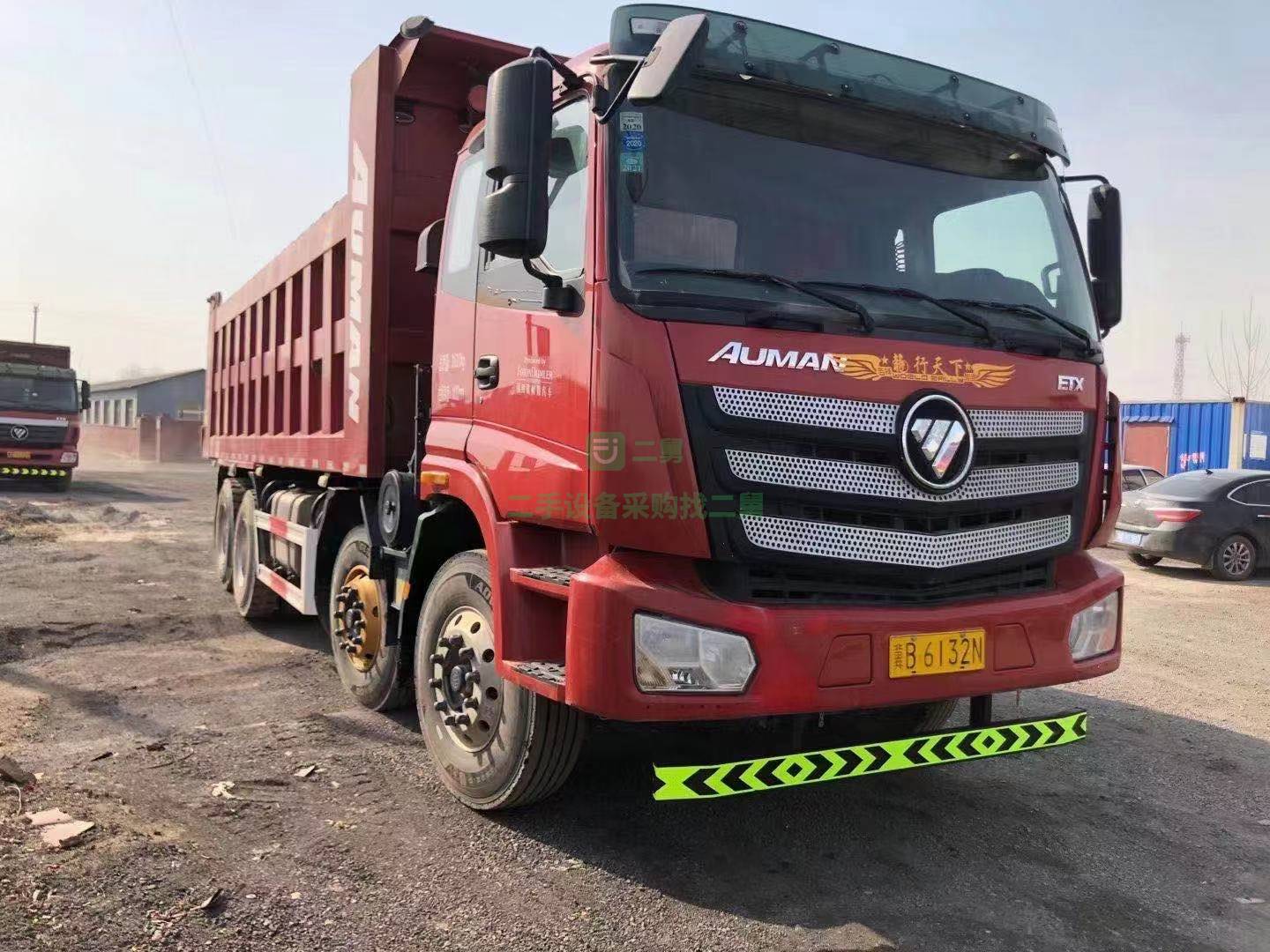 出售一臺19年7月上牌輕皮歐曼自卸車，濰柴300馬力