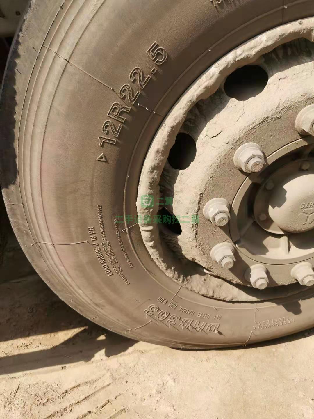 出售一臺19年豪沃德國曼發動機攪拌車，340馬力