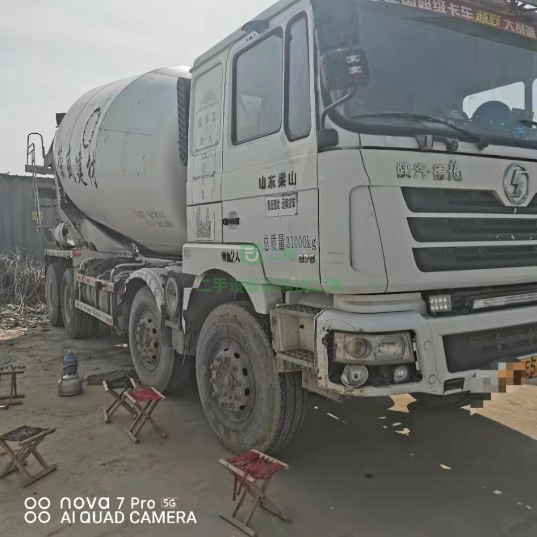 出售一臺15年6月德龍國四大20方攪拌車，瑞江上裝