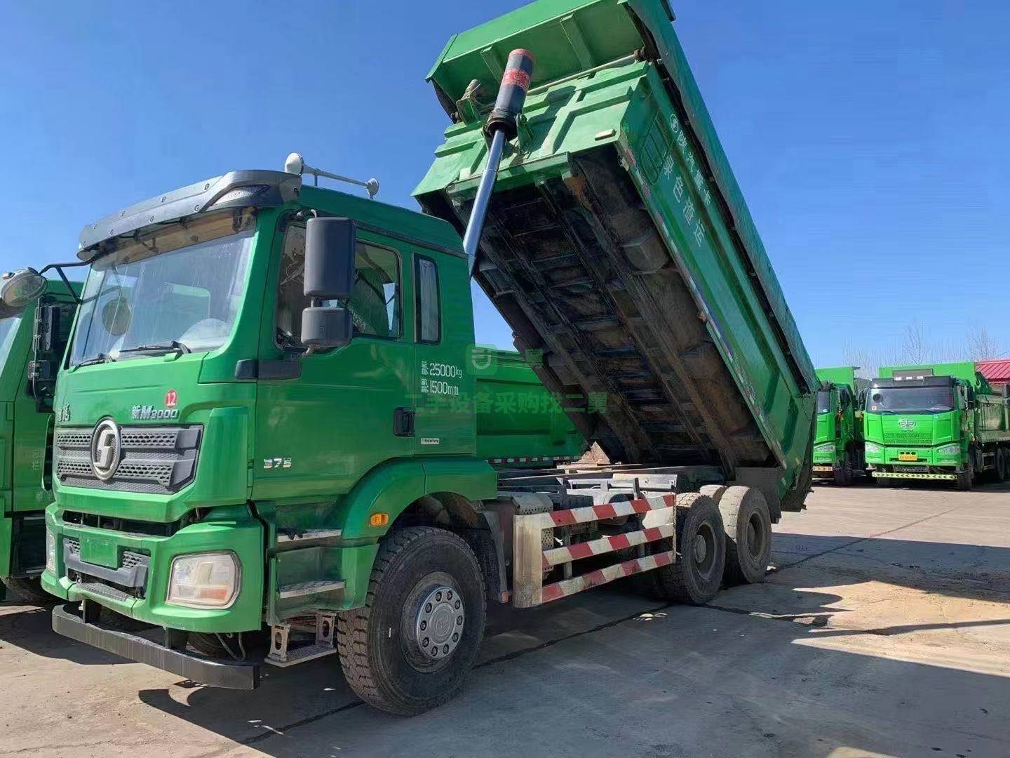 出售一臺19年6月上戶德龍新M3000牽引車，國五
