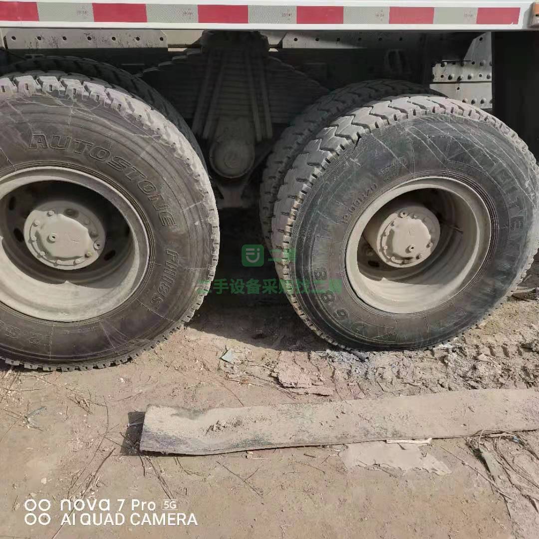 出售一臺19年豪沃大20方攪拌車，唐鴻上裝