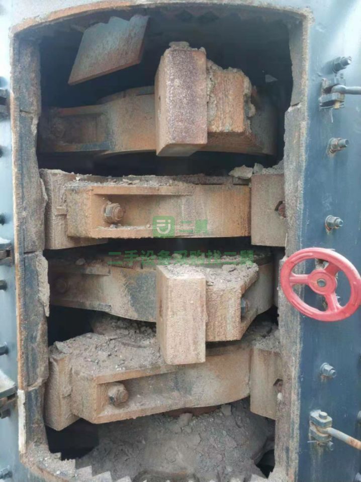 二手的九成新的華冶1500立軸制沙機