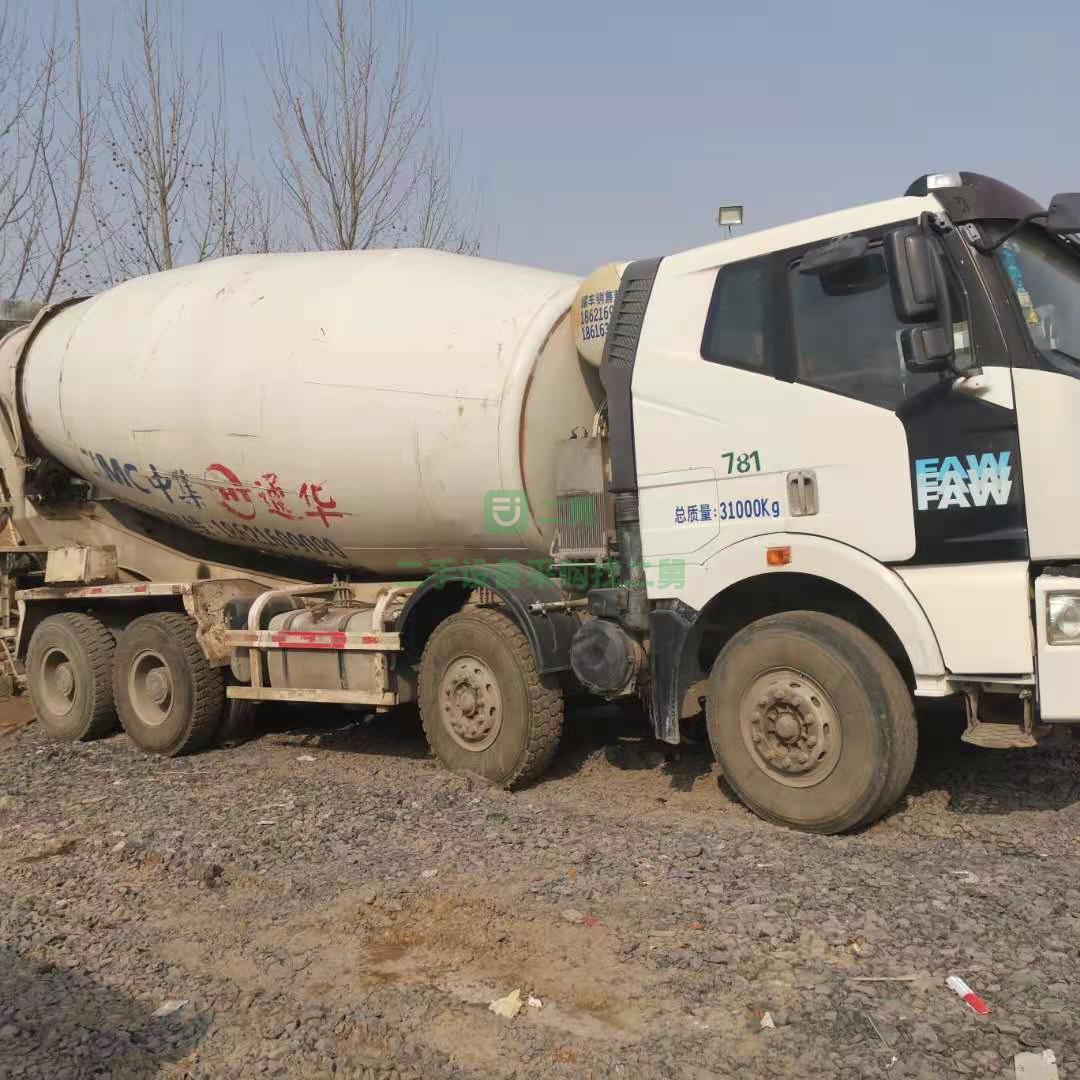 出售一臺13年解放錫柴發動機攪拌車，375馬力
