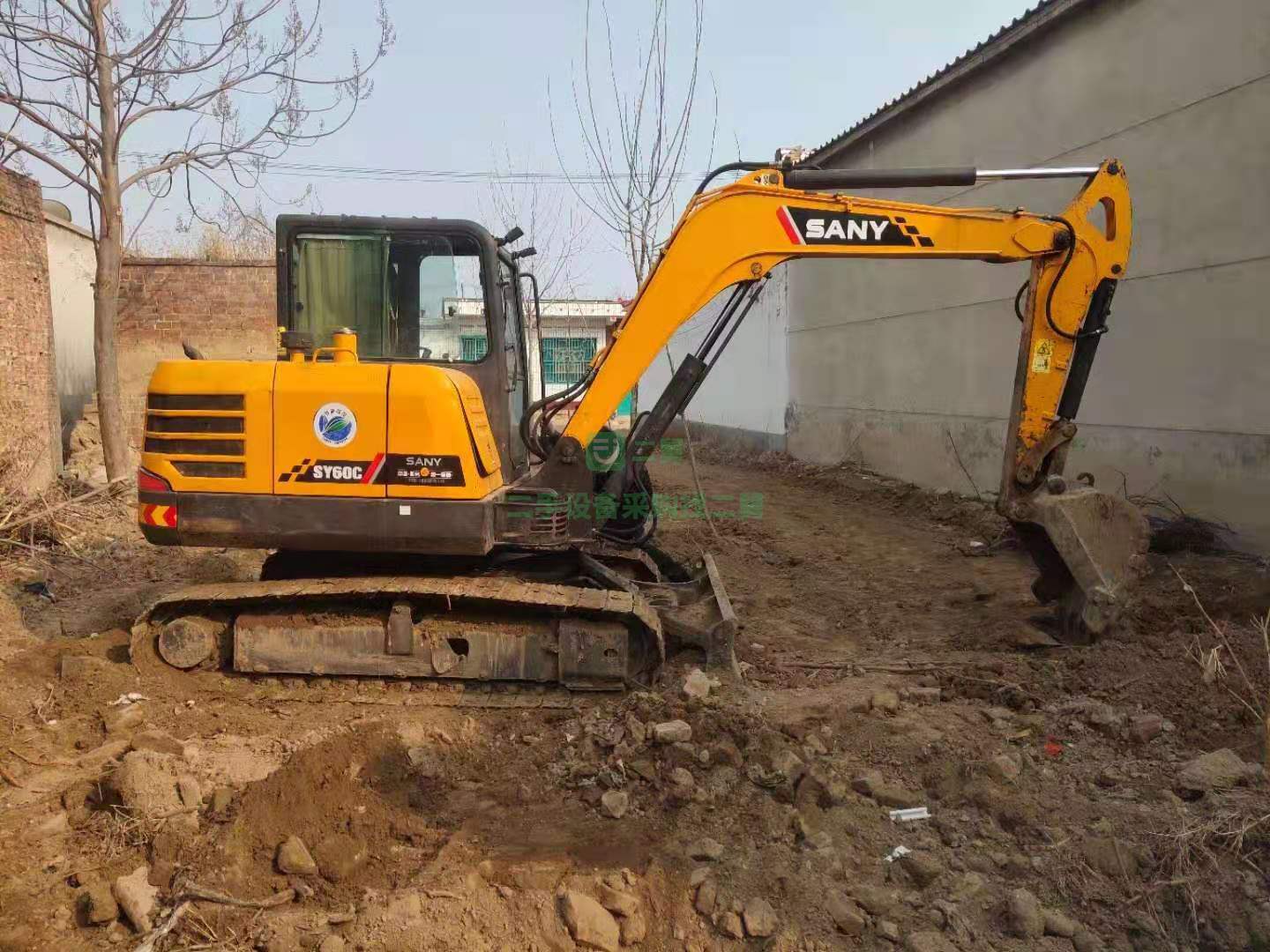 出售一臺17年三一60－9挖掘機  價格美麗