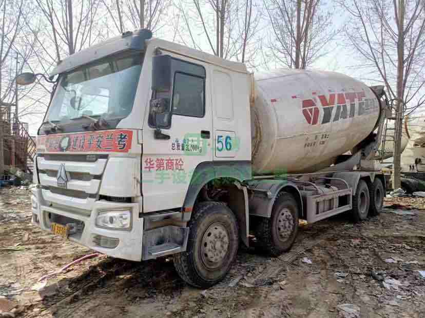 出售豪沃攪拌車，亞特上裝大20方拉22方，包提檔，價格低