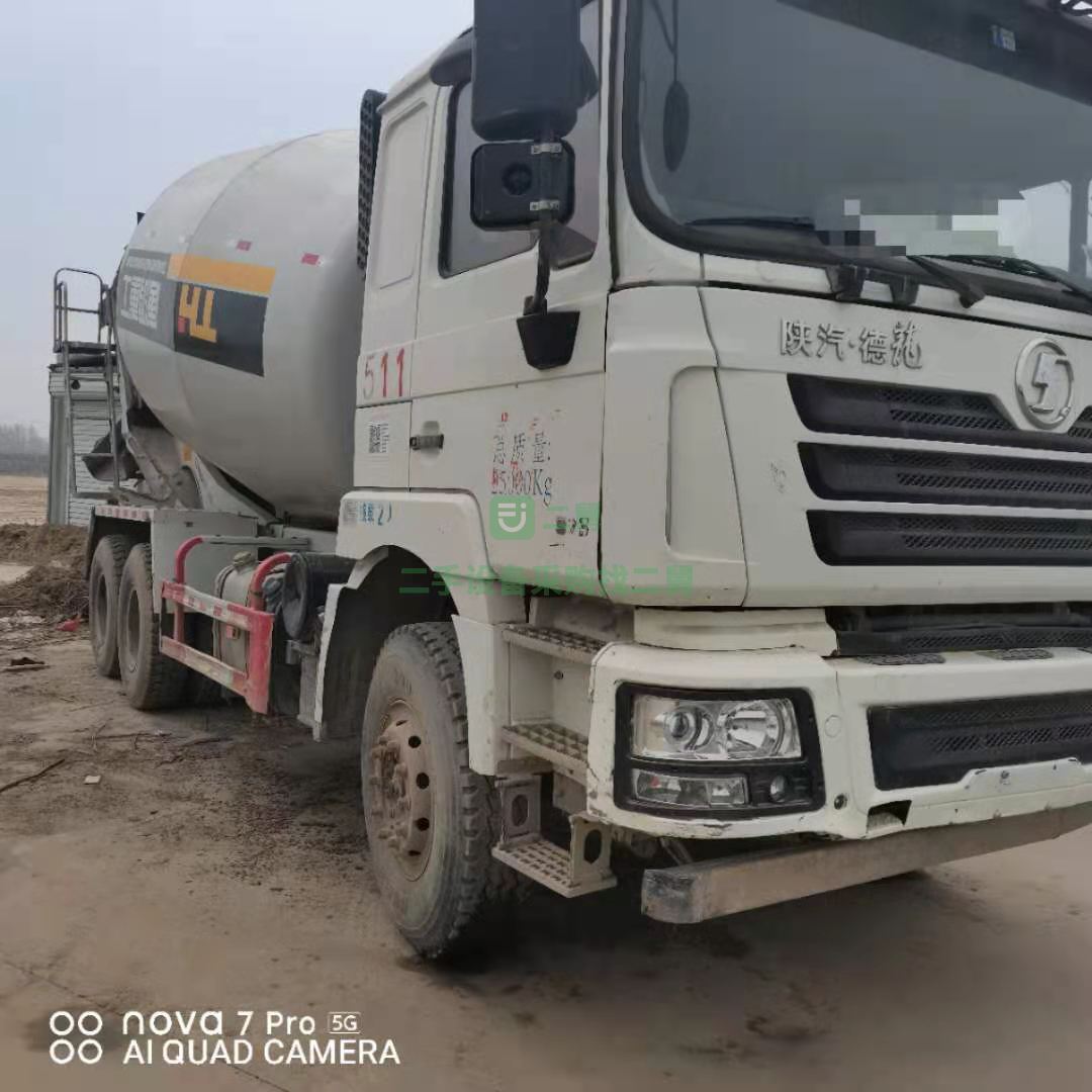 急售一臺18年國五德龍攪拌車，375馬力