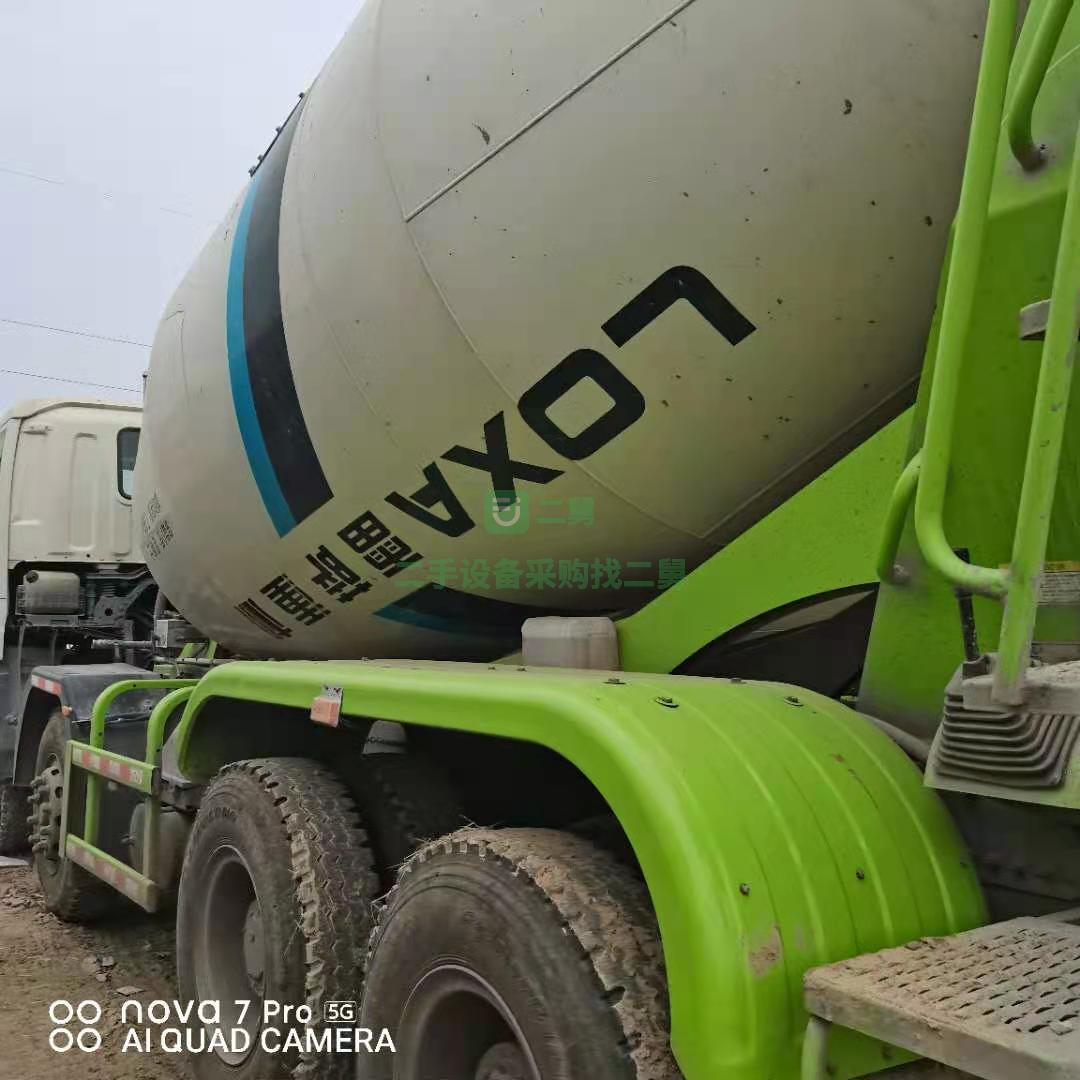 出售一臺20年歐曼輕量化攪拌車，康明斯發動機