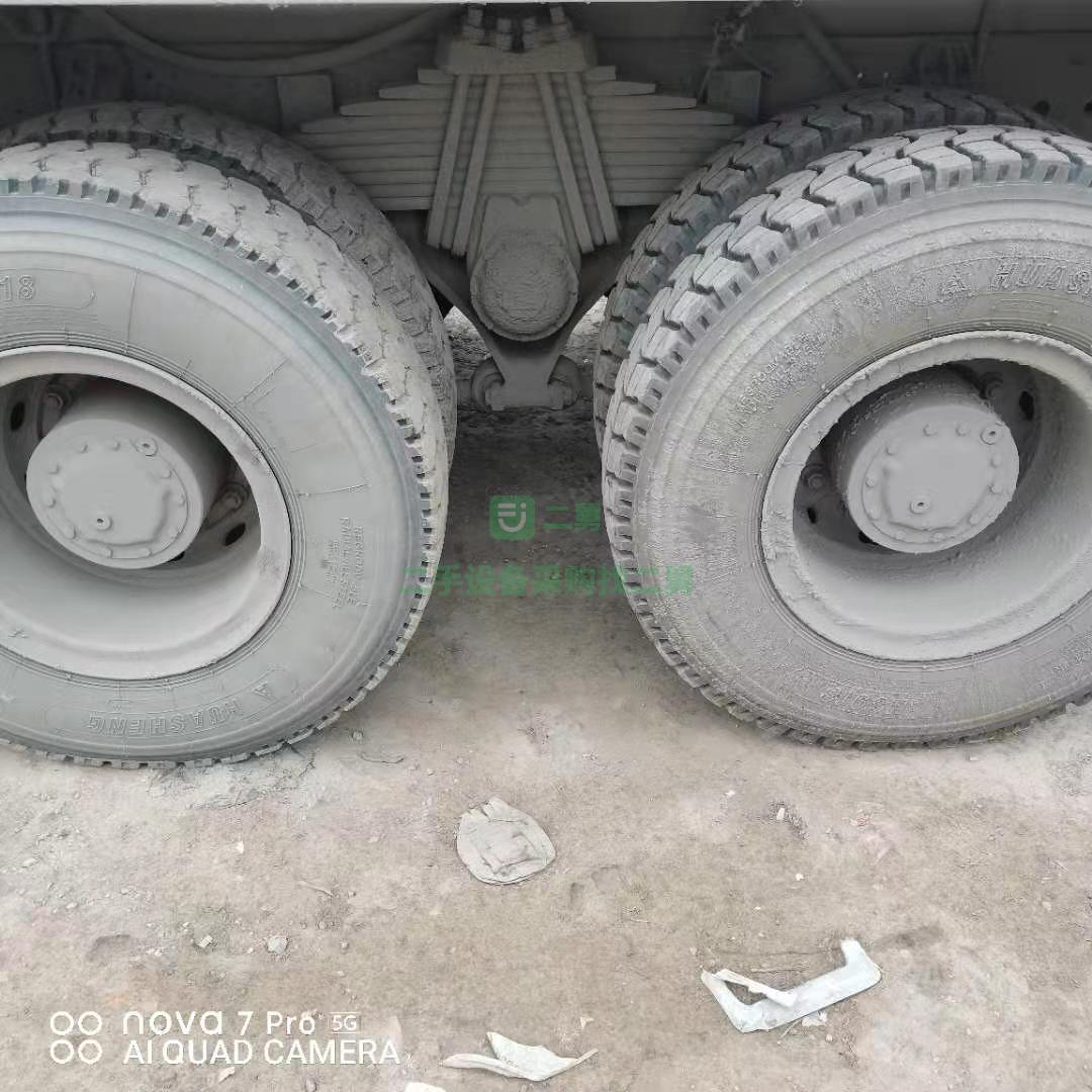急售一臺18年10月份豪沃輕量化大12方攪拌車，T5G