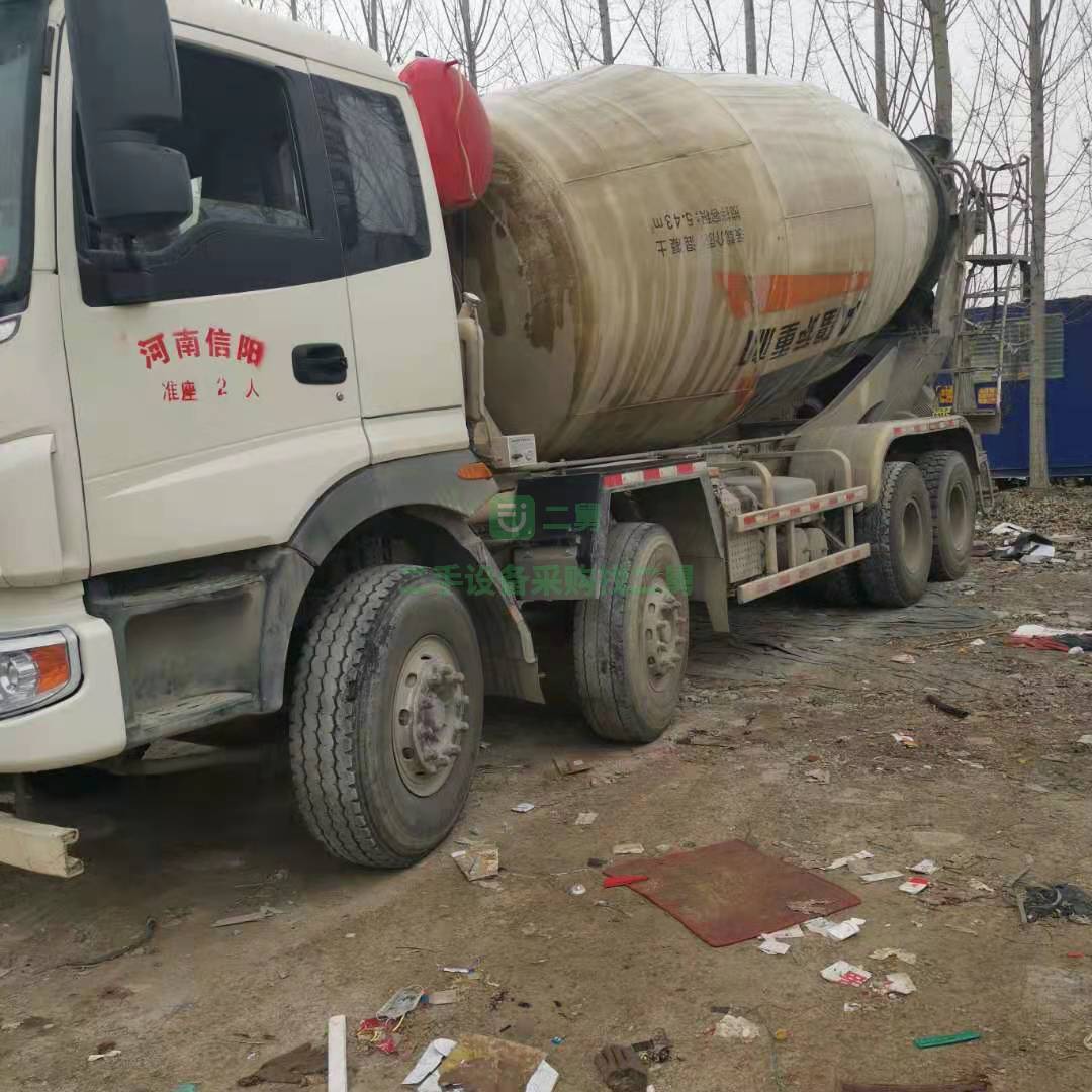 出售一臺(tái)16年10月份歐曼國(guó)四排放攪拌車