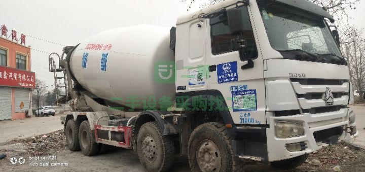 出售二手重汽豪沃濰柴380發動機攪拌罐車