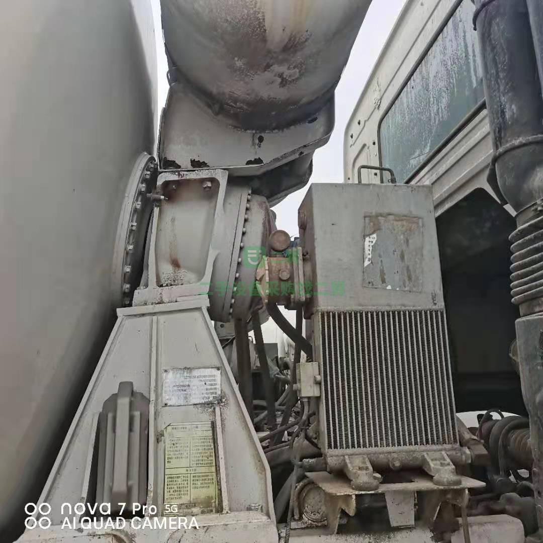 出售一臺14年國四大14方豪沃攪拌車，亞特上裝，340馬力