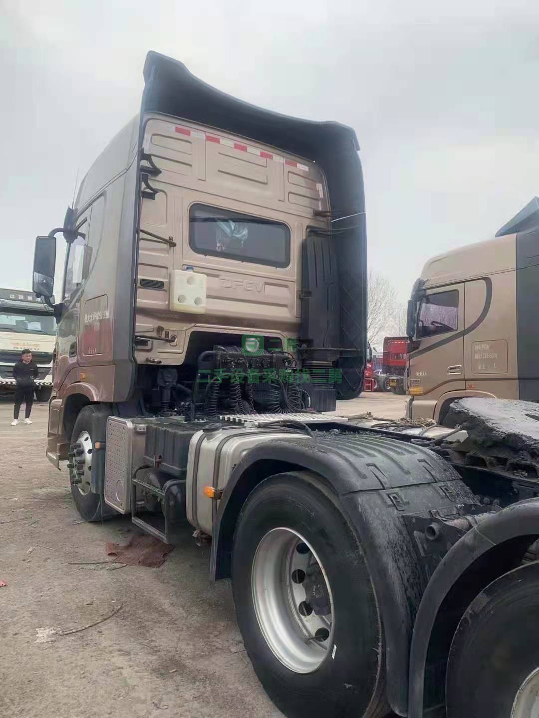 出售一臺18年12月天龍旗艦560馬力牽引車，帶原車液緩