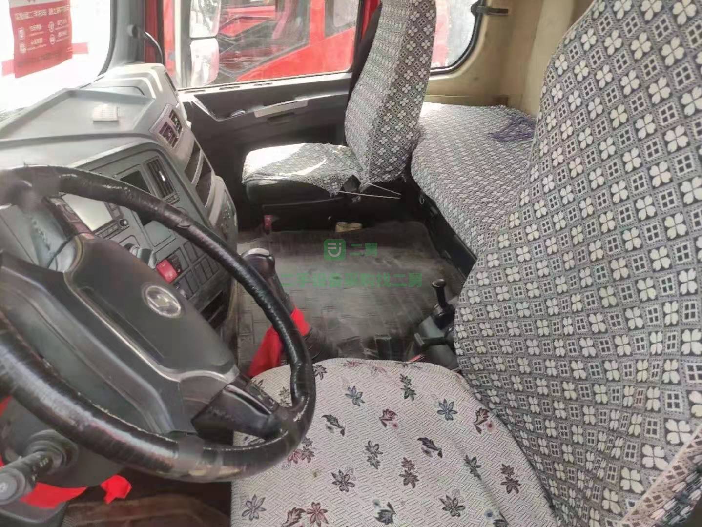出售16年6月上戶的德龍X3000牽引車