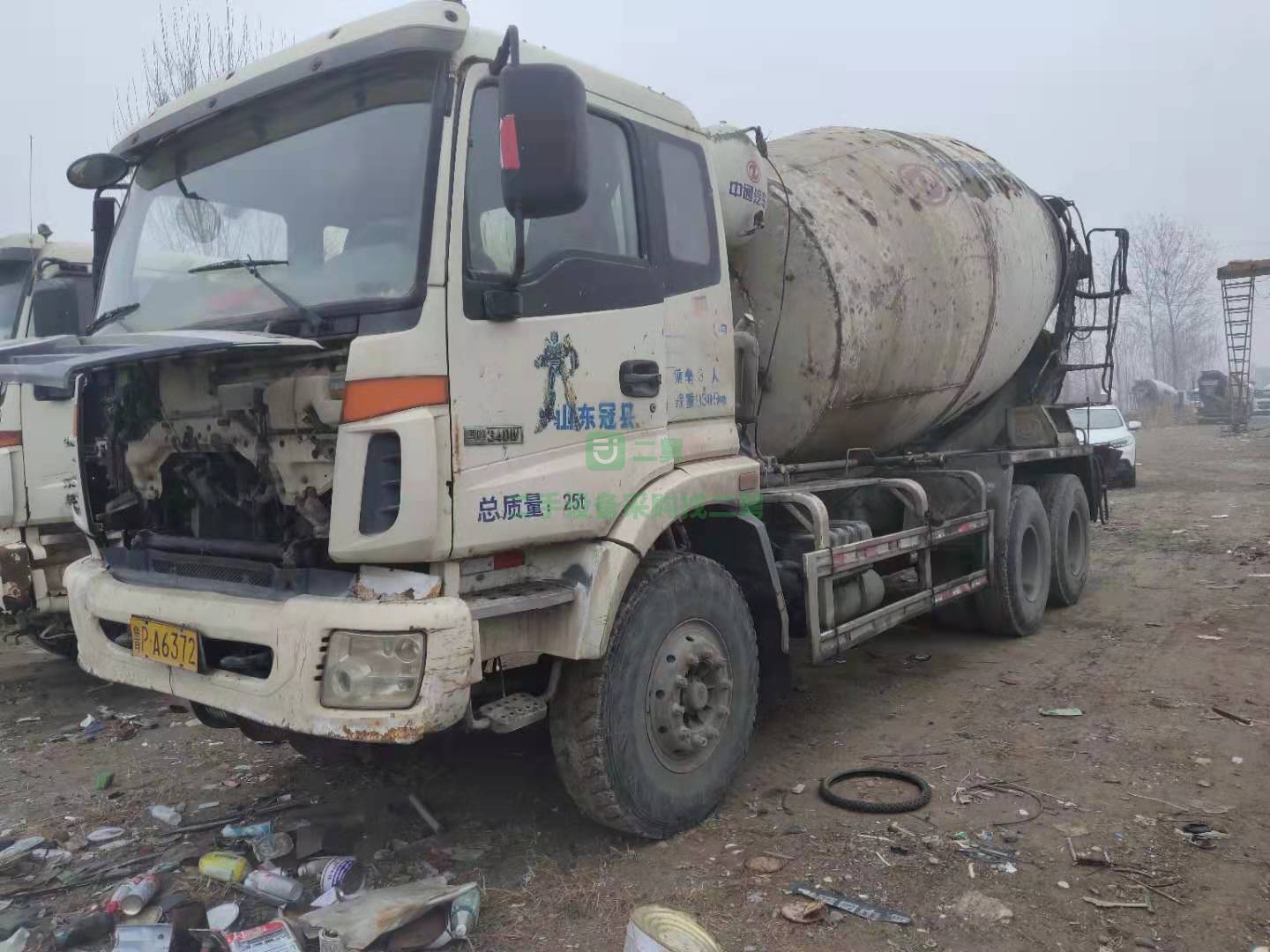 出售13年10月歐曼國三大14方攪拌車帶商業(yè)險協(xié)議過戶