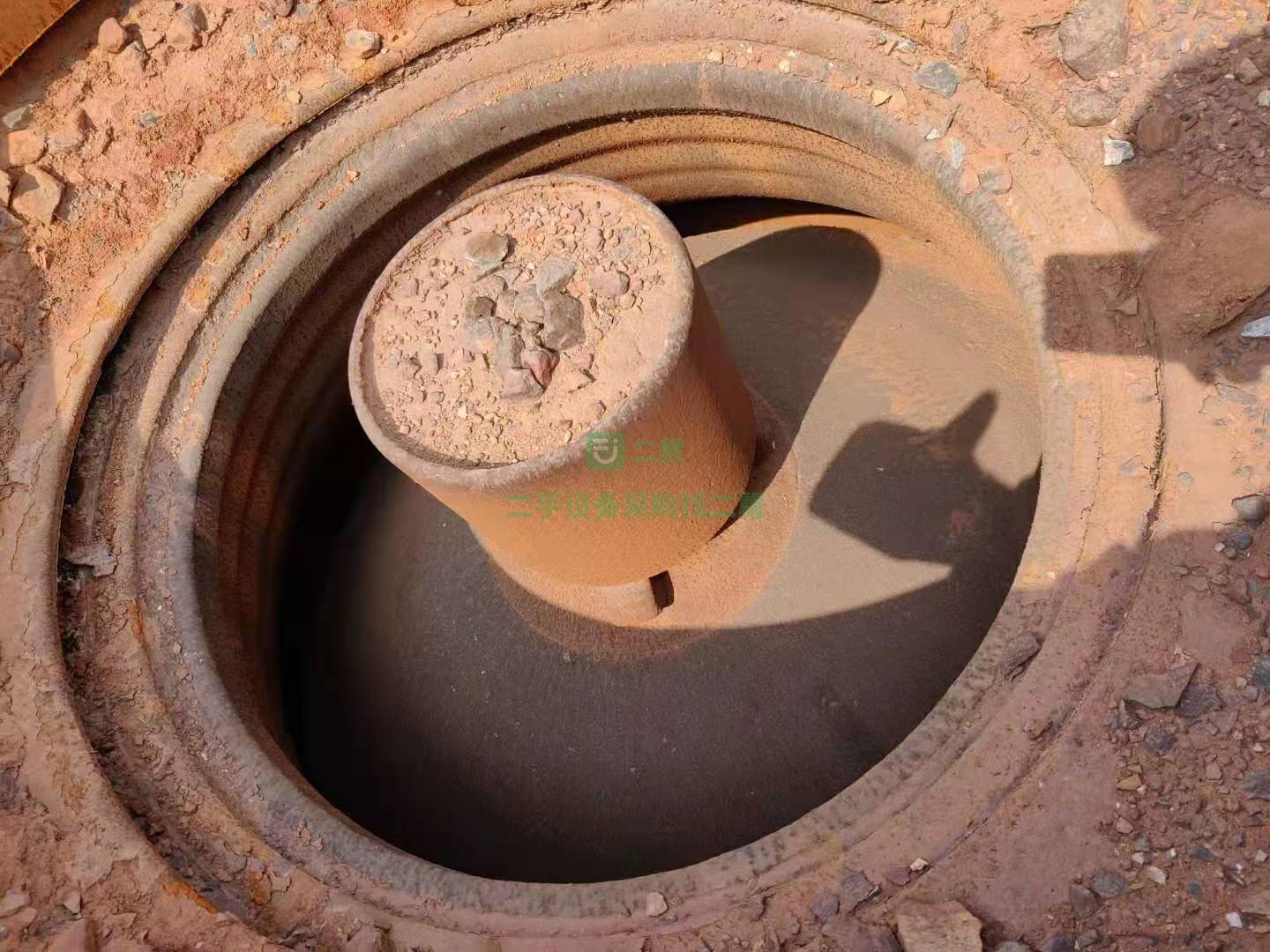 出售一套歐版750X1060移動破碎機，配400圓錐 2160振動篩
