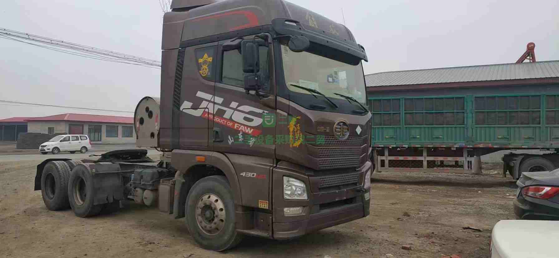 出售17年12月解放JH6濰柴發動機牽引車，國5可分期，可提檔
