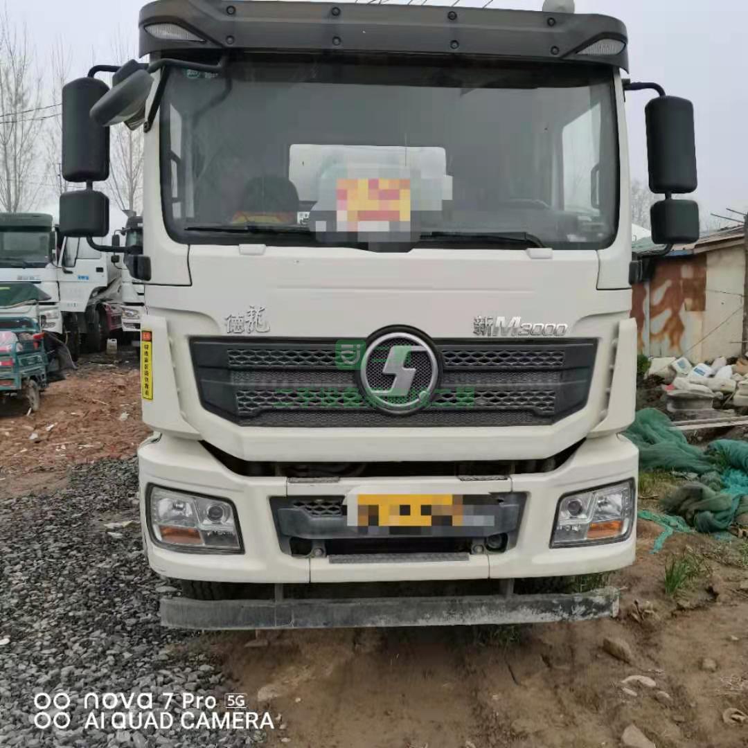 急售一臺(tái)20年德龍輕量化攪拌車，12方，唐鴻上裝