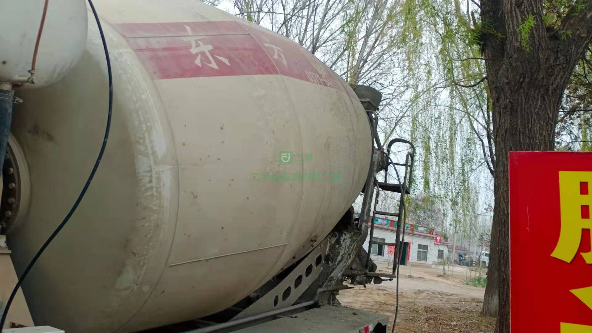 急售一臺18年國五10方罐攪拌車，沒洗沒刷