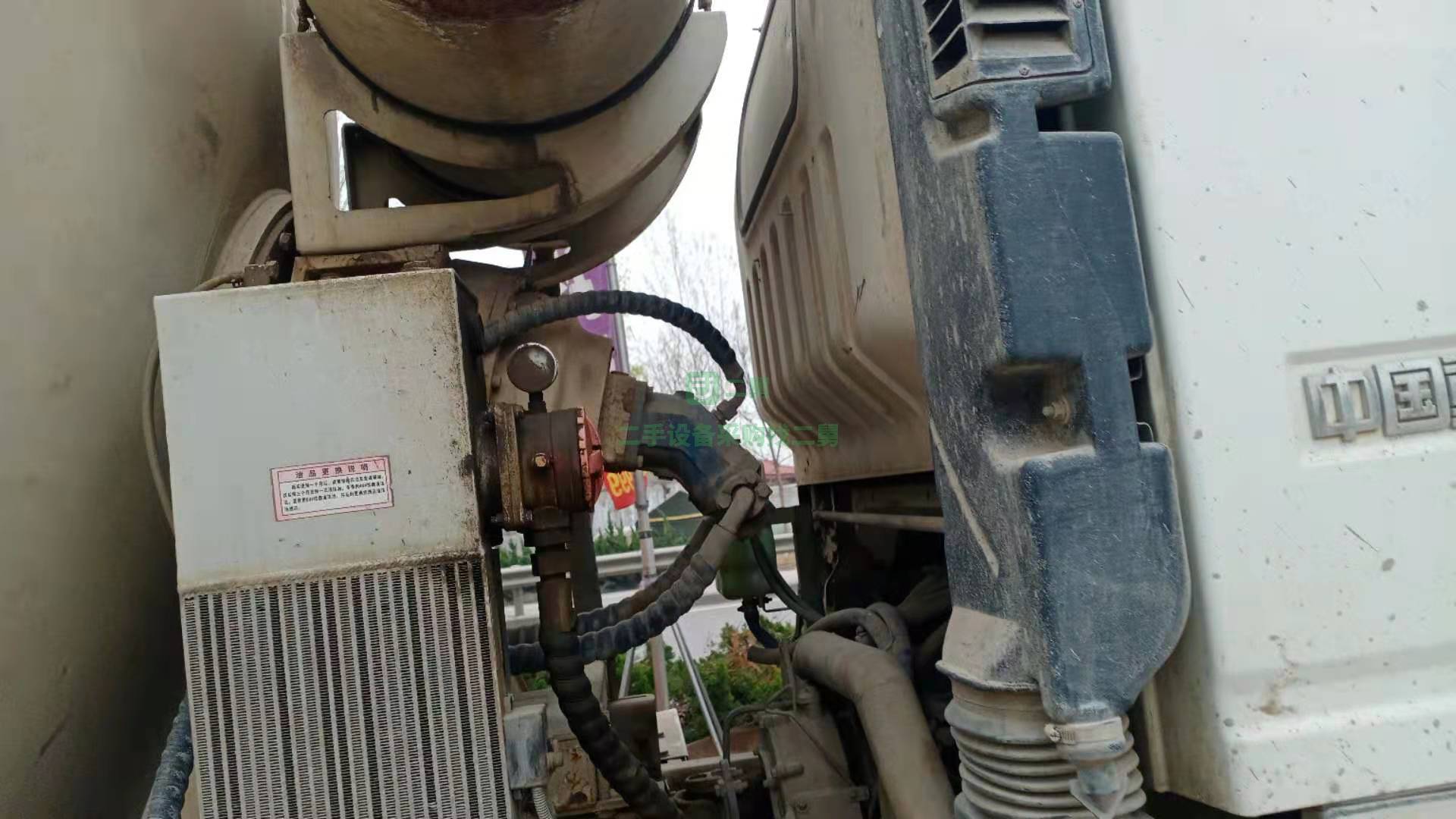 急售一臺18年國五10方罐攪拌車，沒洗沒刷