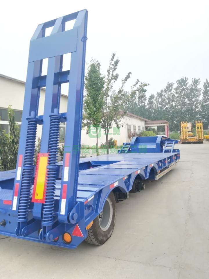 山東出售二手的九成新的半掛車(chē)