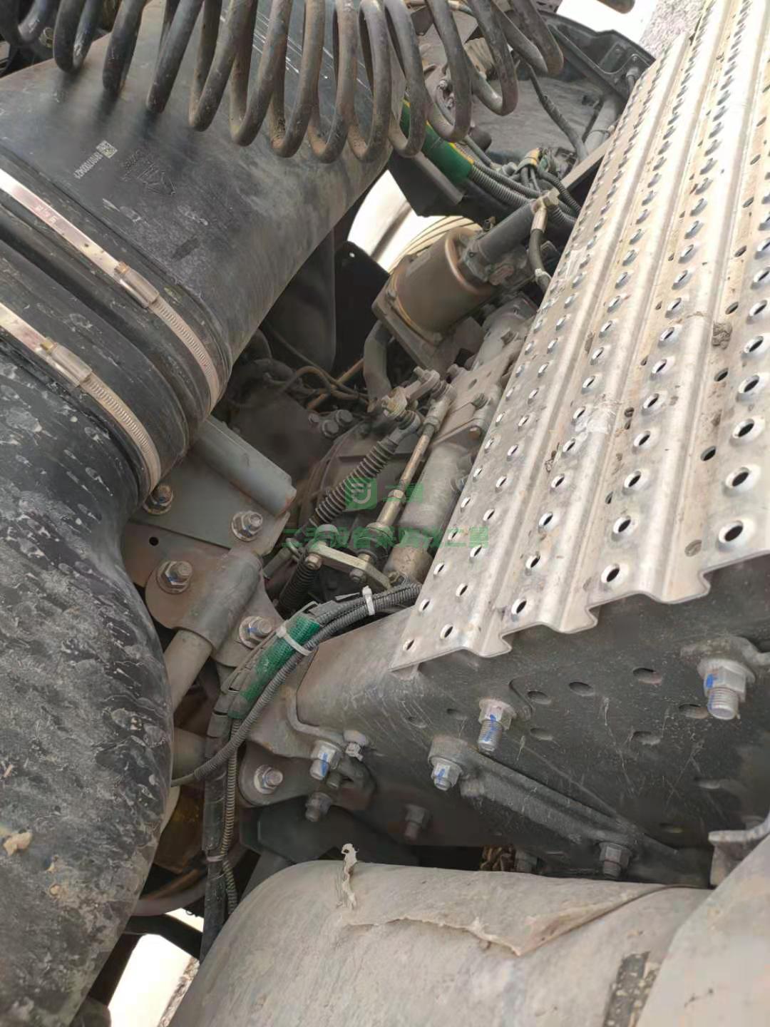 出售19年豪沃T7雙驅(qū)輕體440馬力牽引車可分期國五