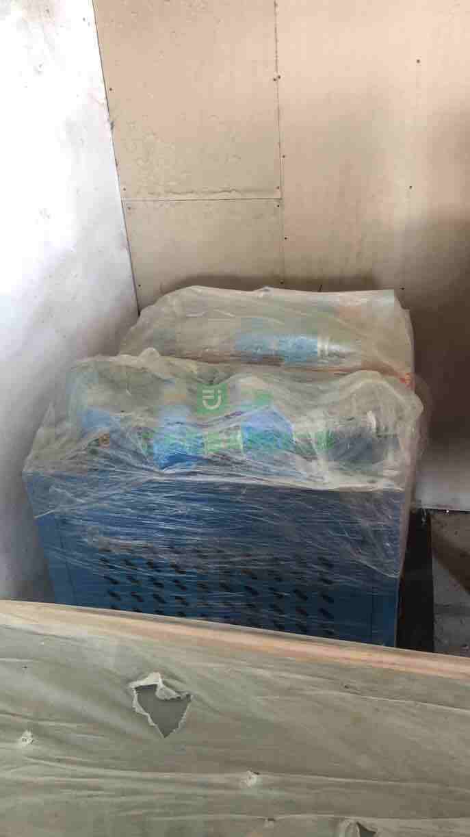 江蘇出售二手九成新的螺桿式空壓機