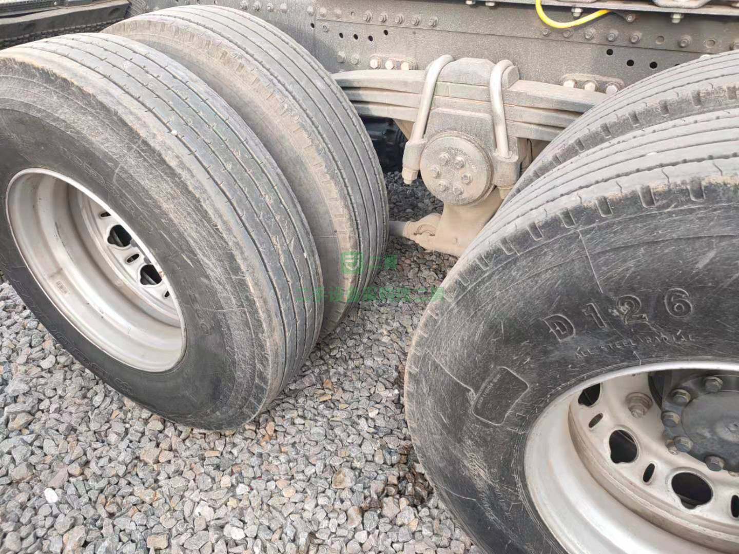 出售19年豪沃T7雙驅(qū)輕體440馬力牽引車可分期國五