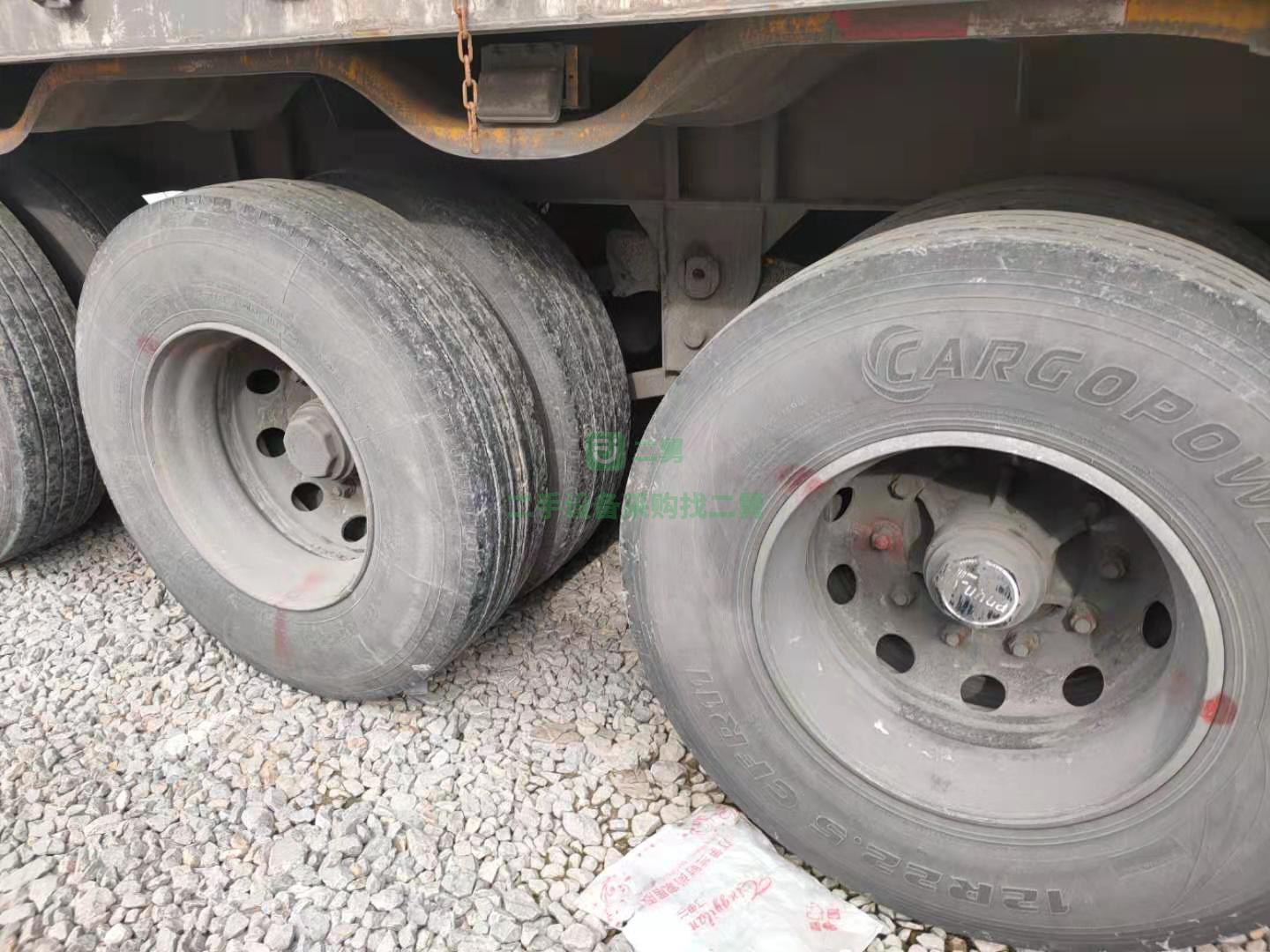 出售16年12月15米中集底盤凱麗機頭冷藏車，手續齊全