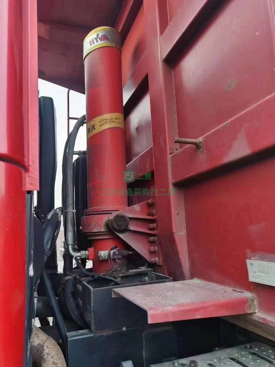 急售一臺最新款德龍X3000自卸車,19年9月上照，汽貿扣押車