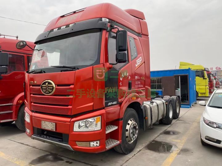 出售17年新款460馬力解放J6P牽引車車況精品