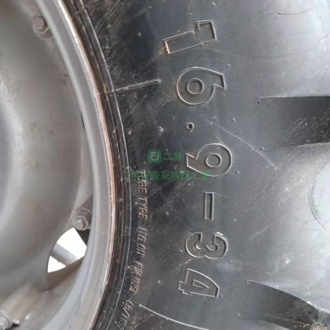 出售一臺一五年東方紅大橋904拖拉機，車子車況好