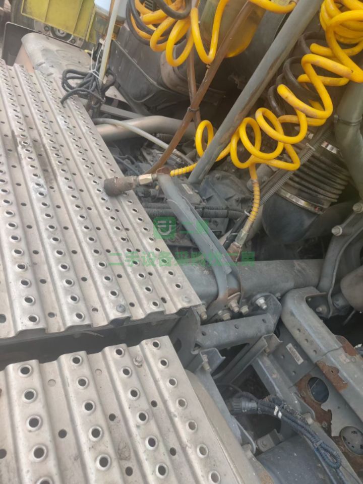 出售18年11月汕德卡540馬力牽引車原車液緩車況精品