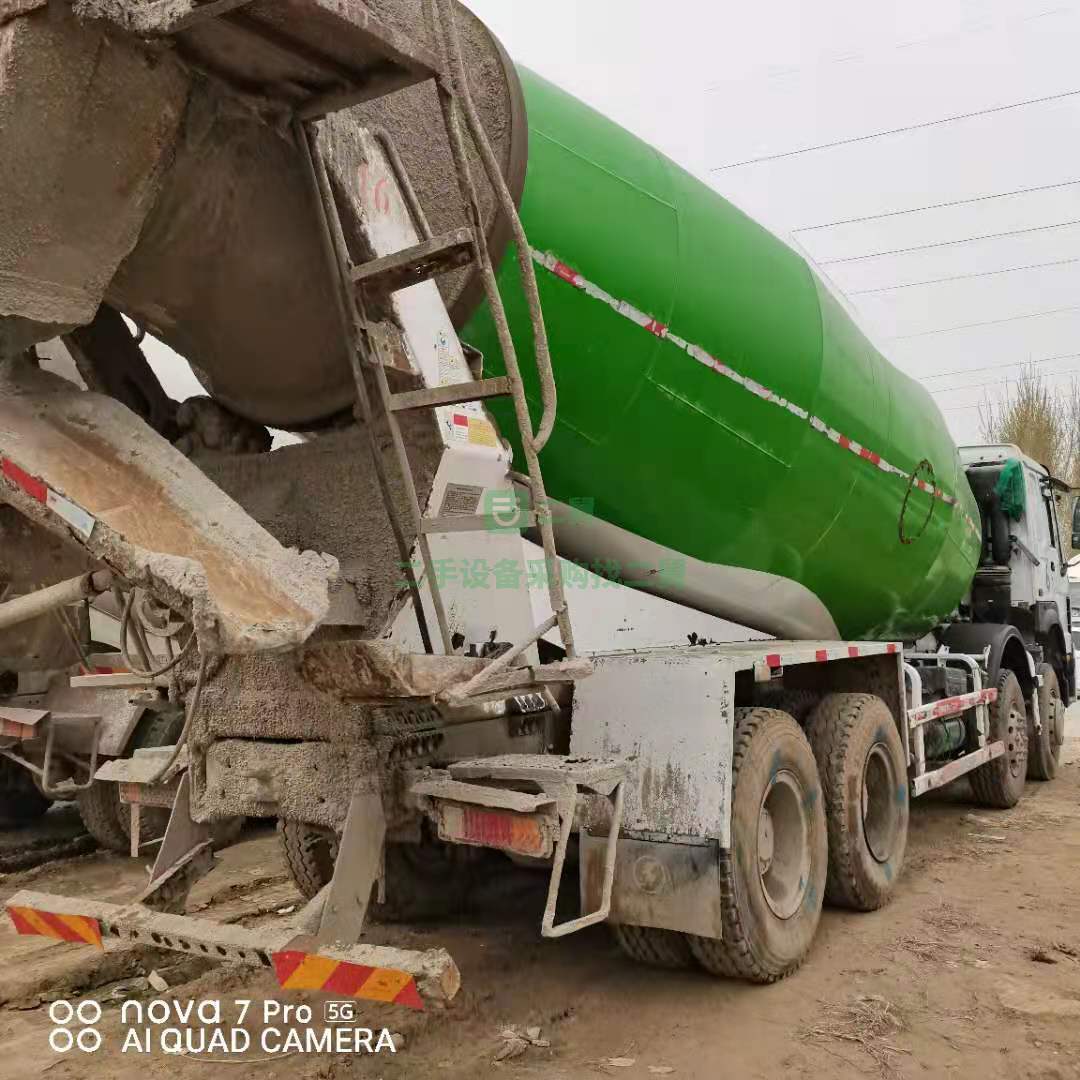 出售一臺15年國四豪沃大20方攪拌車，宏昌天馬上裝