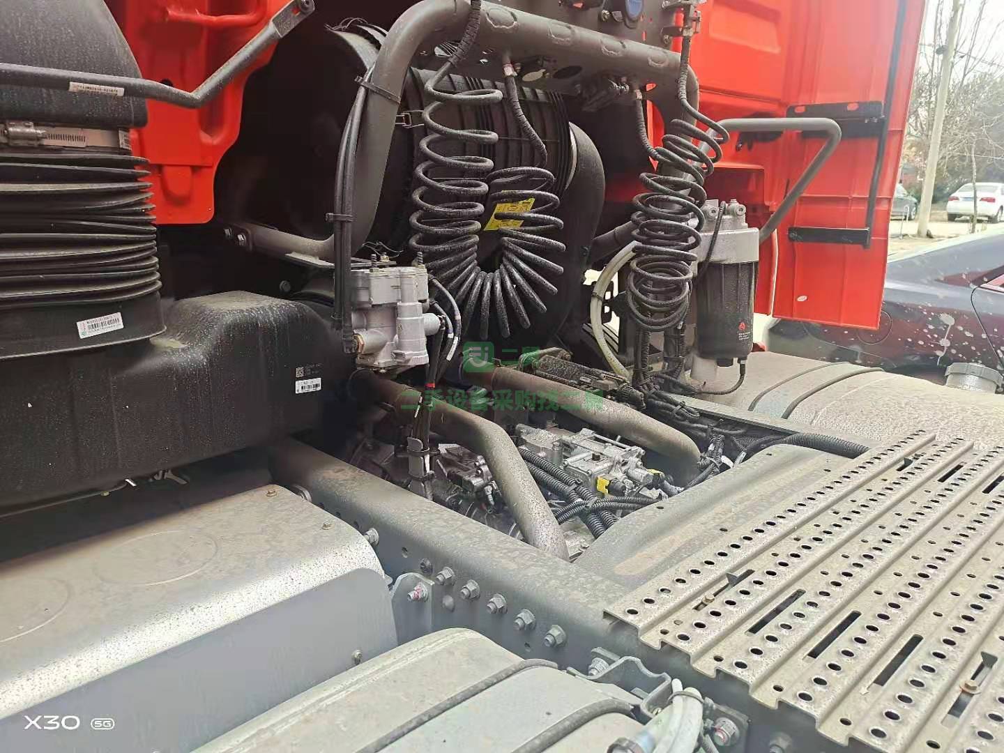 急售一臺汕德卡480馬力牽引車，原車液緩
