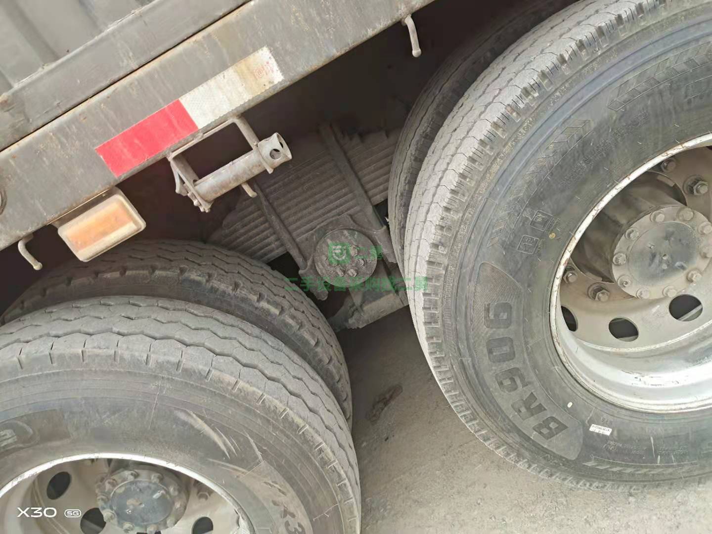 出售2019年6月的解放9.6米花籃貨車
