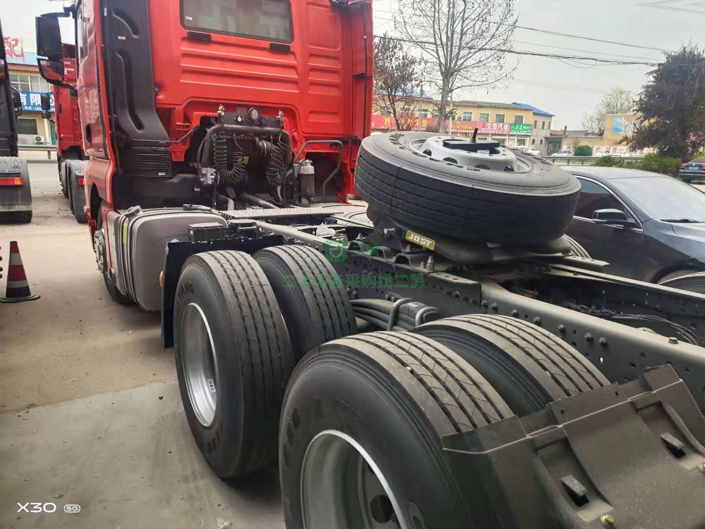 急售一臺汕德卡480馬力牽引車，原車液緩