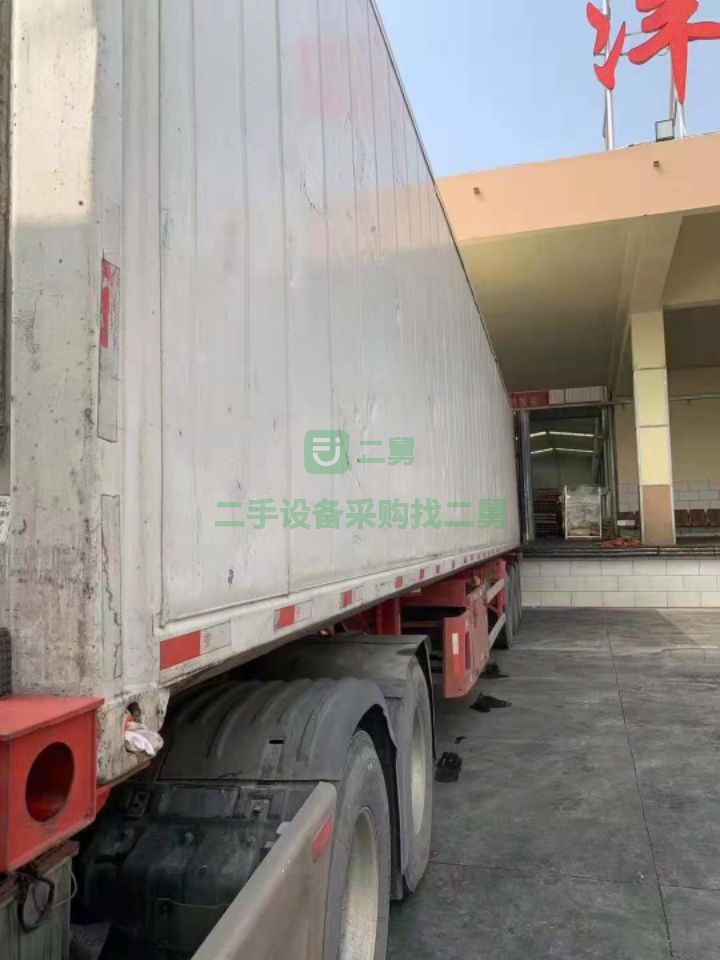 出售二手的2018年10月天龍旗艦520馬力，國五，帶15米凱莉冷藏箱