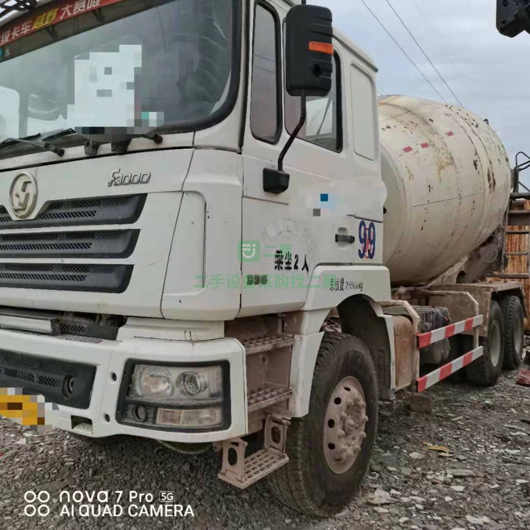 出售一臺15年國四德龍，濰柴發動機攪拌車，336馬力
