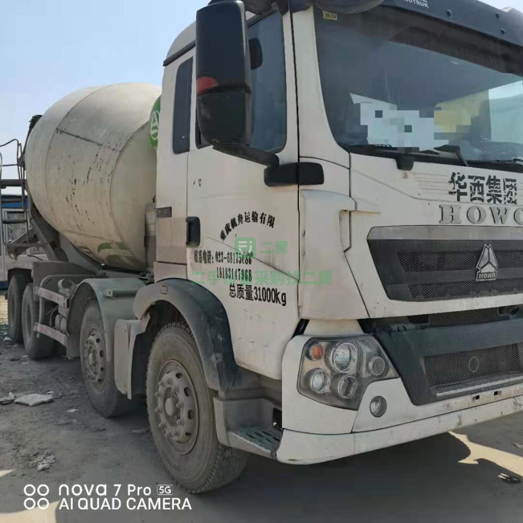 出售一臺17年8月國五輕量化大12方攪拌車，凌宇上裝