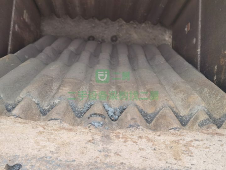 出售二手上海路橋912鄂式破碎機帶電機現貨