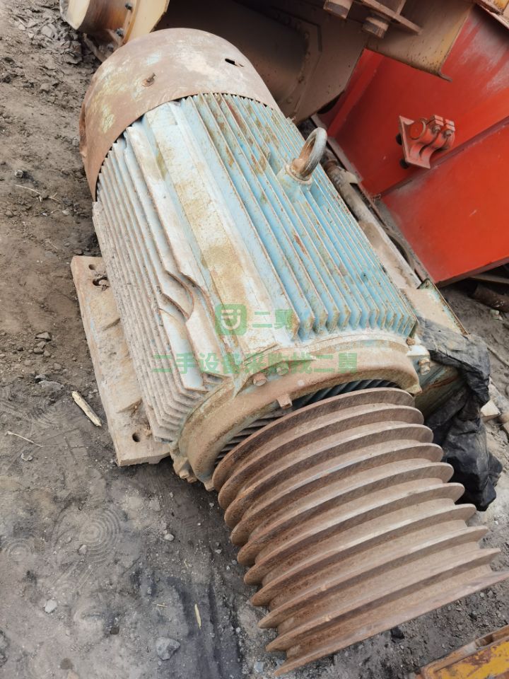 出售二手上海路橋912鄂式破碎機帶電機現貨
