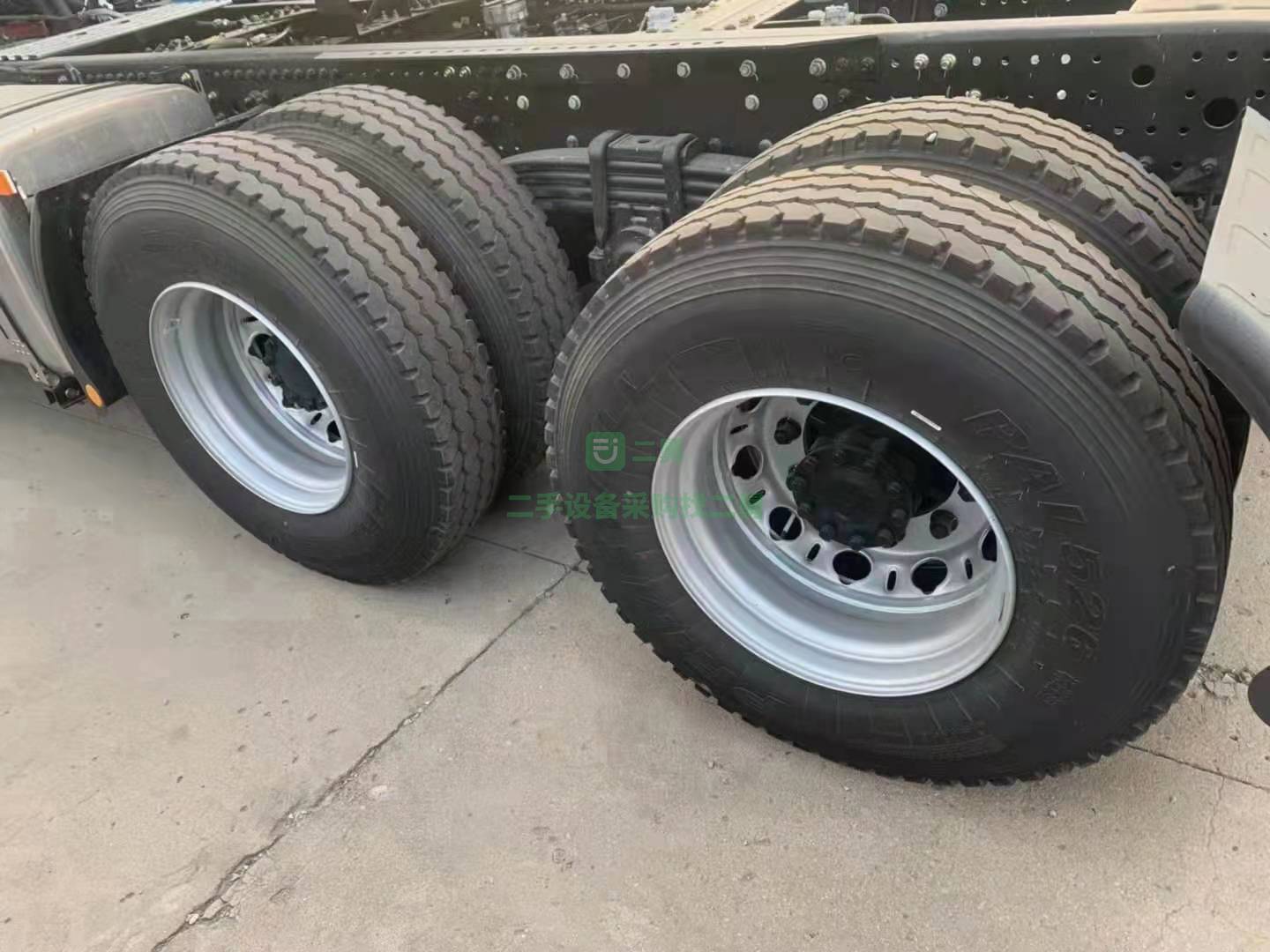 出售一臺歐曼560自動擋帶液緩純新車牽引車
