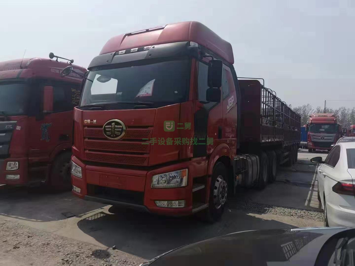 急售精品解放J6P領(lǐng)航版牽引車  17年11月份上戶