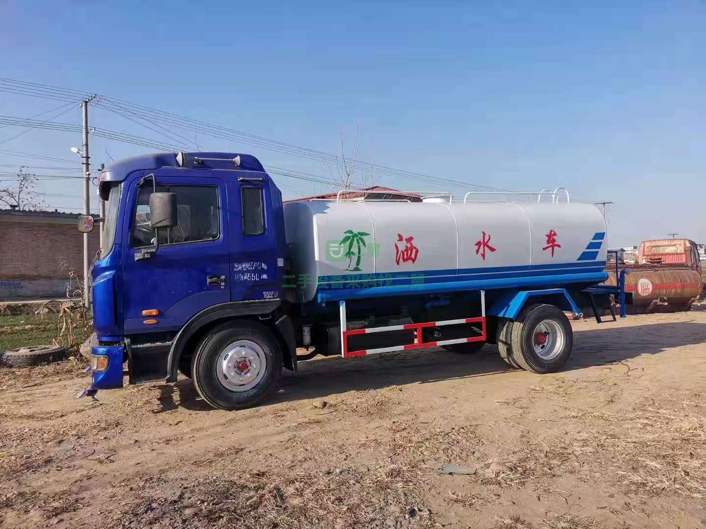 出售江淮戈?duì)柊l(fā)12噸灑水車賣3.3萬