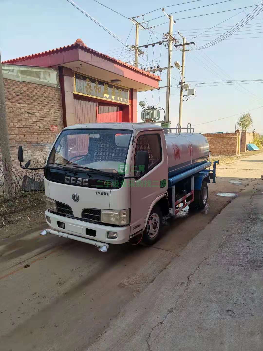 出售東風多利卡3噸灑水車