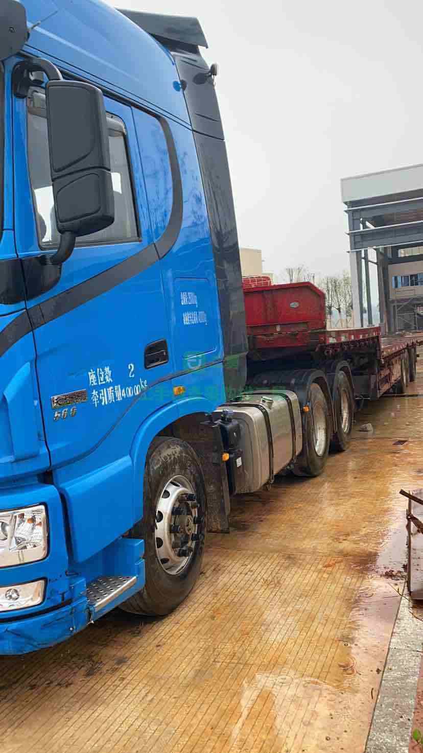 江西出售二手的東風(fēng)天龍旗艦560馬力牽引車整套