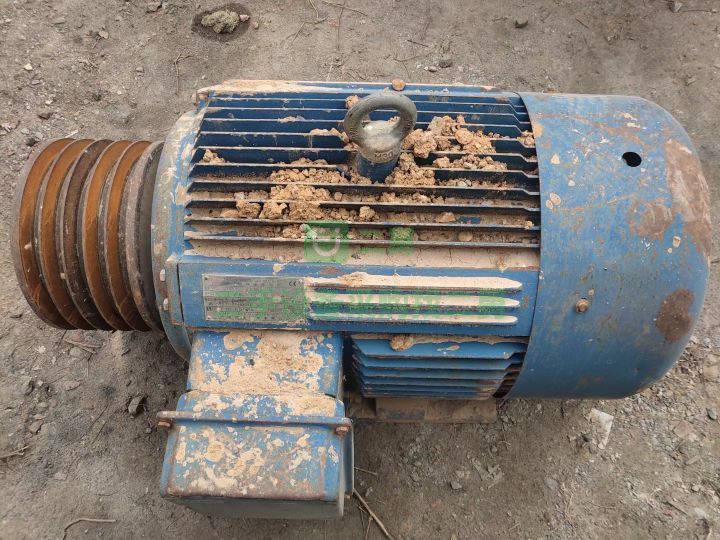 出售二手上海路橋600/900型鄂式破碎機(jī)，需要聯(lián)系。