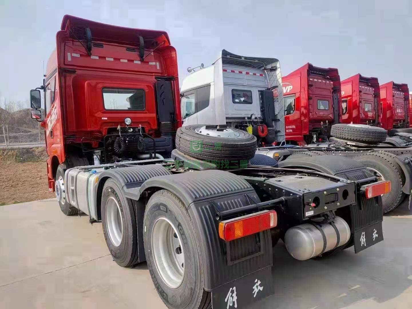 出售精品一汽青島480馬力卓越版牽引車，國五排放